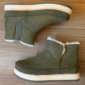 BRAND NEW Womens Merrell Juno Pull-On size 8